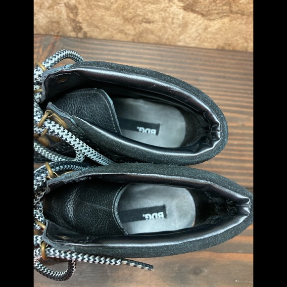 Lace up black BDG ankle boots size 7.5 NWOT - Picture 11 of 13